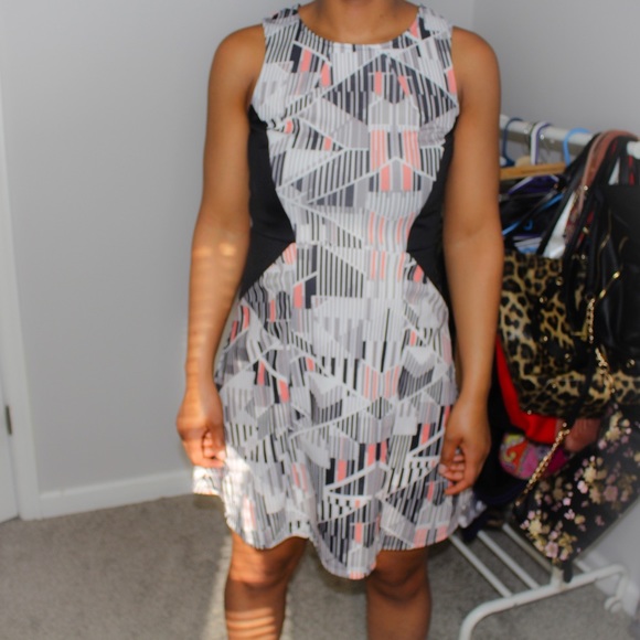 SALE‼️ | patterned skater dress | - Picture 8 of 8